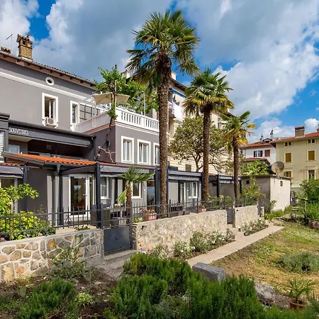 Apartman Clara *