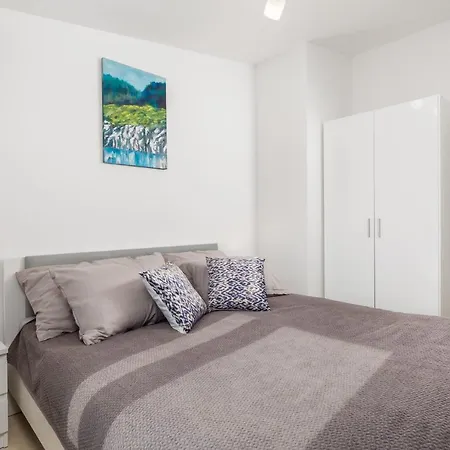 Apartman Clara Lovran