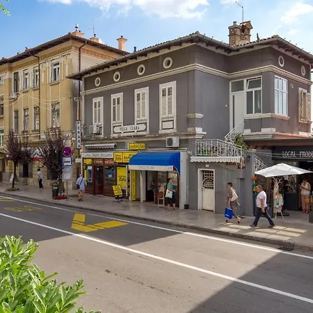 Apartman Clara Lovran