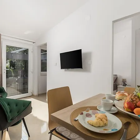 Clara Apartman