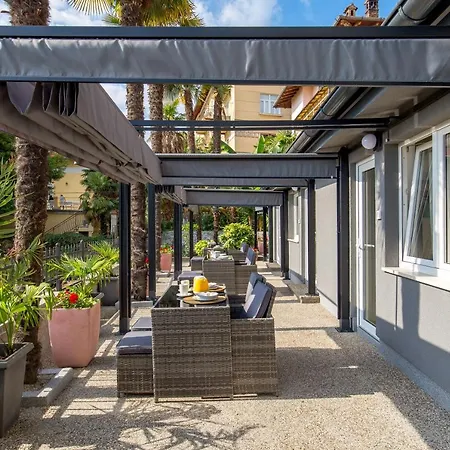 Apartman Clara *