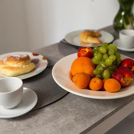 Clara Apartman Lovran